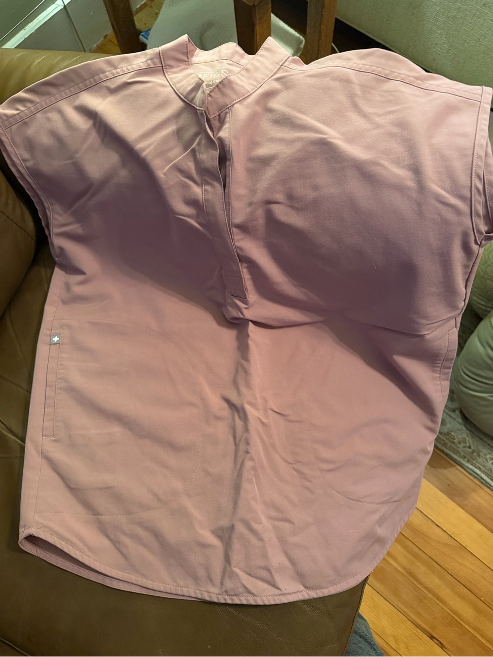 Mauve Split V-Neck Medical Scrub Top